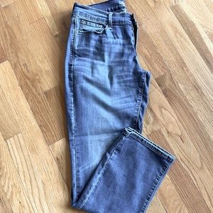Womens Denzien from Levi's Curvy Slim Jean size 8M W29 L32 Light and dark color